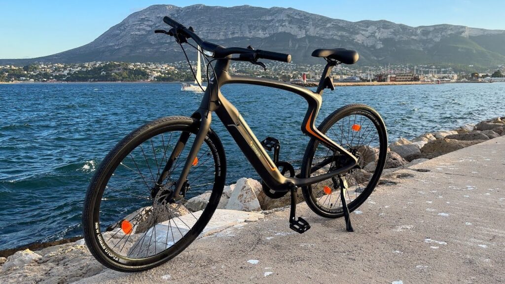 Urtopia Carbon 1S Review - 4G, GPS & Anti-Theft Carbon Fiber eBike!