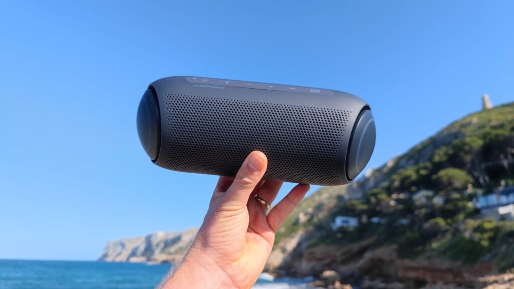 LG XBOOM Go PL7 Bluetooth Speaker. Best Bluetooth Speaker For The Size? #AD