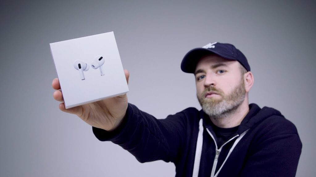 Apple AirPods Pro Unboxing