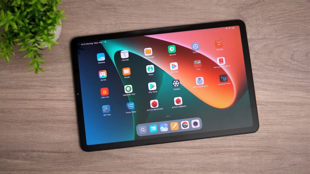 Xiaomi Mi Pad 5 Pro Review - Powerful 120hz Android 11 Tablet!